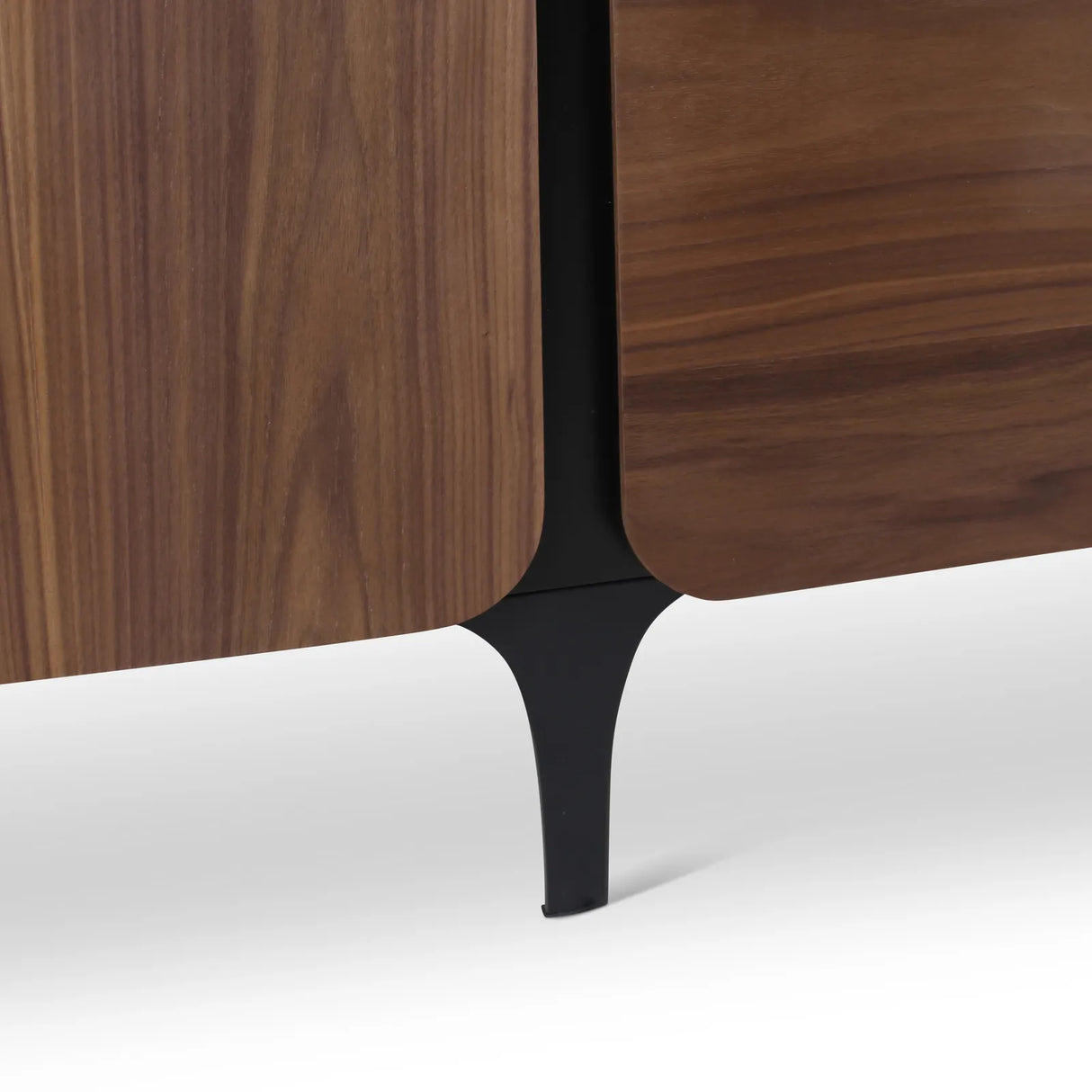 TV-Schrank ESMAY aus Walnuss, 200×50×55 cm - ZEN ZONE Furniture