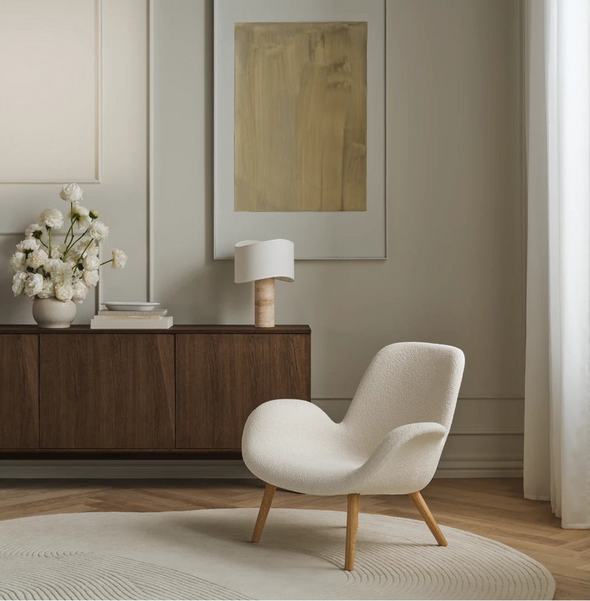 Silent Sideboard avec piétement en bois, en chêne huilé, 200x45 cm