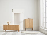Silent Sideboard avec piétement en bois, en chêne huilé, 200x45 cm
