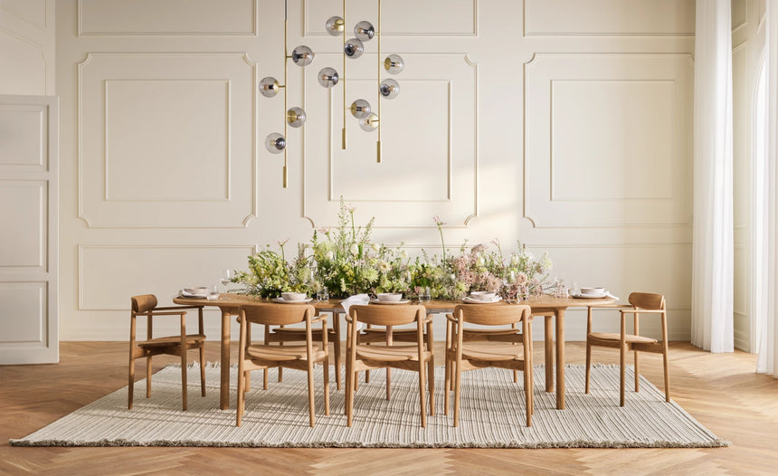Merge Esszimmerstuhl mit Armlehne aus Eiche weiß pigmentiert geölt - ZEN ZONE Furniture