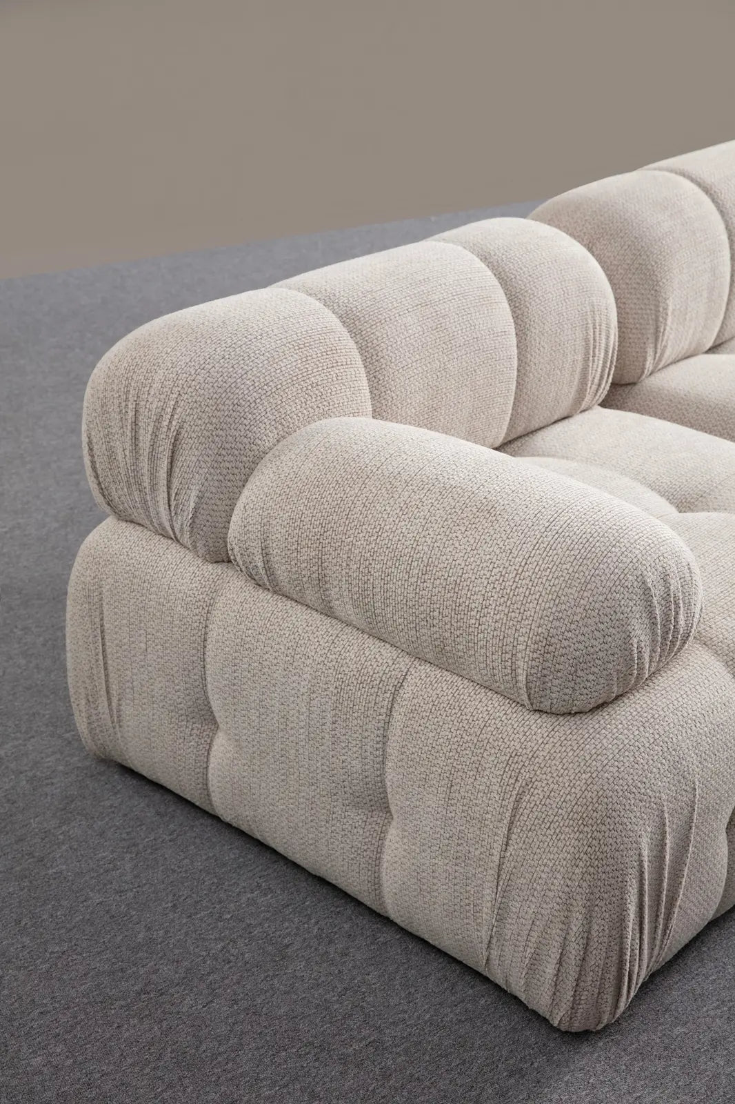 Petite 3 3-Sitzer, Rechte Seite, Ecksofa in Creme, 290x160 cm von Atelier Del Sofa – Bild 2