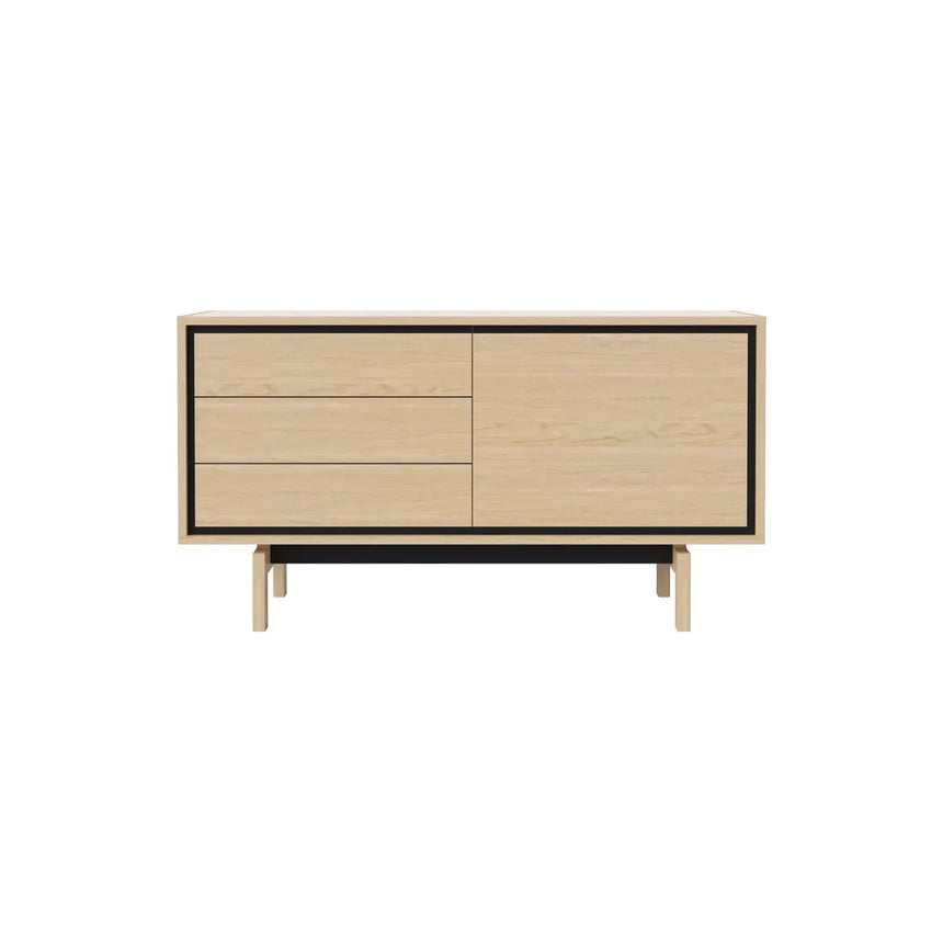 Floow Sideboard klein, aus Eiche, geölt, 136x50 cm