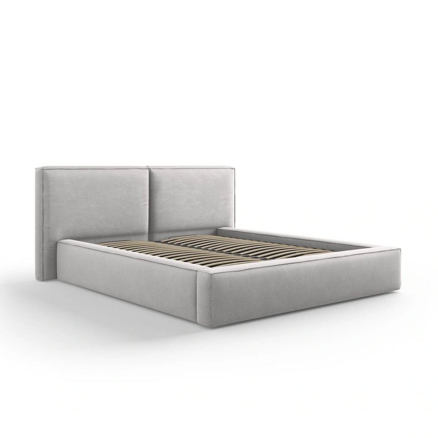 Arendal Bett mit Doppelkopfteil und Stauraum aus Strukturierter Stoff in Hellgrau (Megan 363), 160x200 cm von Cosmopolitan Design – Bild 1