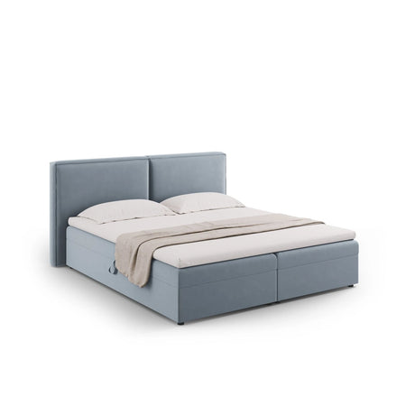 Arendal Boxspringbett mit Kopfteil und Stauraum aus Samt in Hellblau (Bluvel 06), 160x200 cm von Cosmopolitan Design – Bild 1