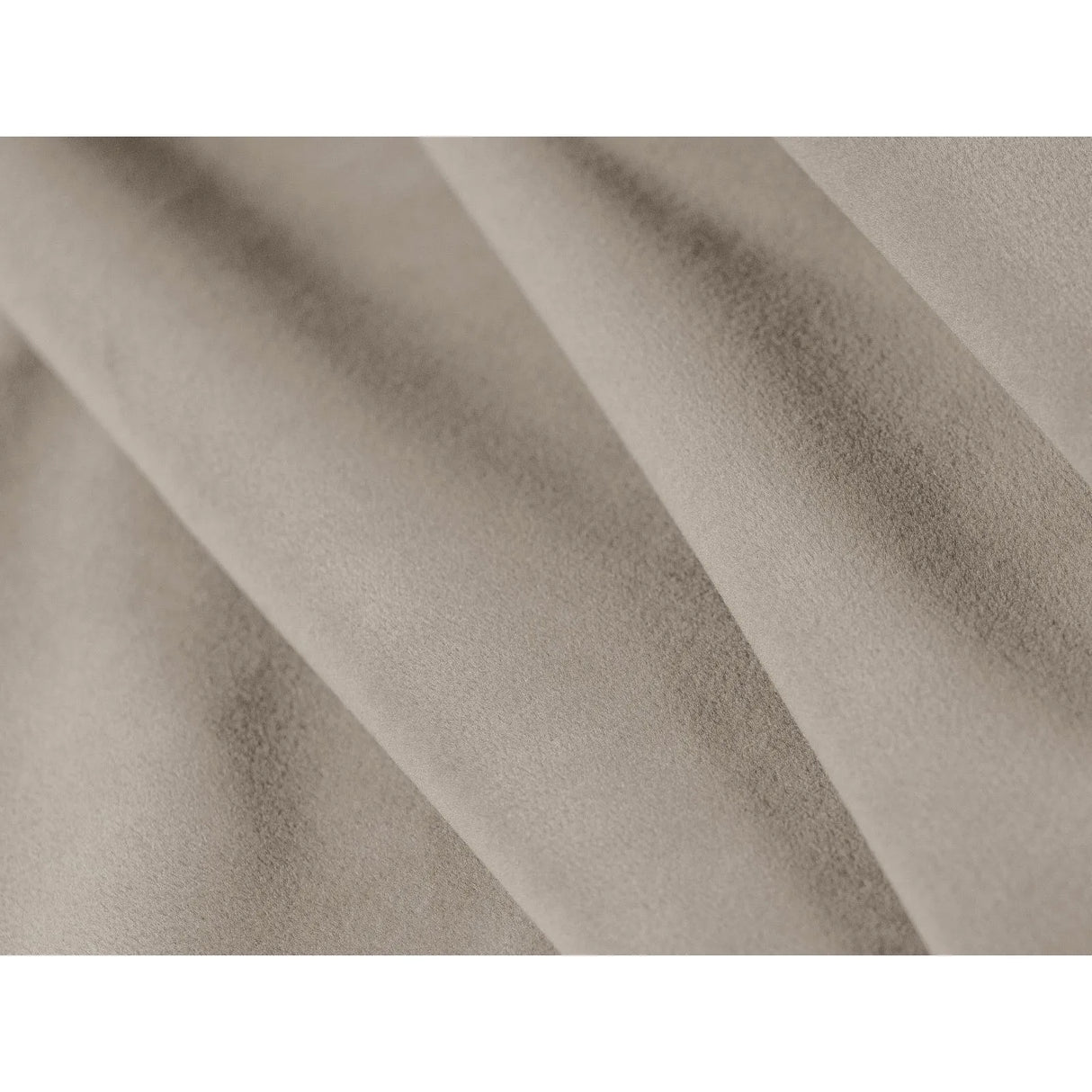 Aveiro Sessel aus Samt, Chenille oder Strukturstoff, 114x90x71 cm von Cosmopolitan Design – Bild 4