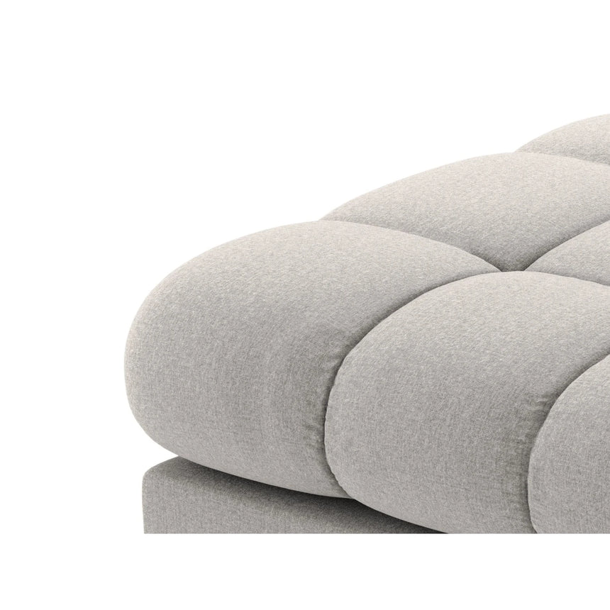 Bali 7-Sitzer Panorama Sofa aus Strukturierter Stoff in Hellgrau (Nea 07), Beine in Goldmetall, 383x185x75 cm von Cosmopolitan Design – Bild 6