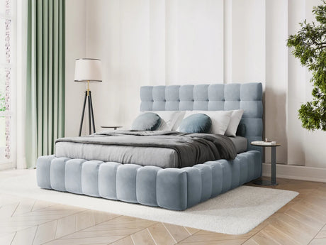 Bali Bett mit Kopfteil und Stauraum, aus Samt (Blu06) in Hellblau, 180x200 cm von Cosmopolitan Design – Bild 2