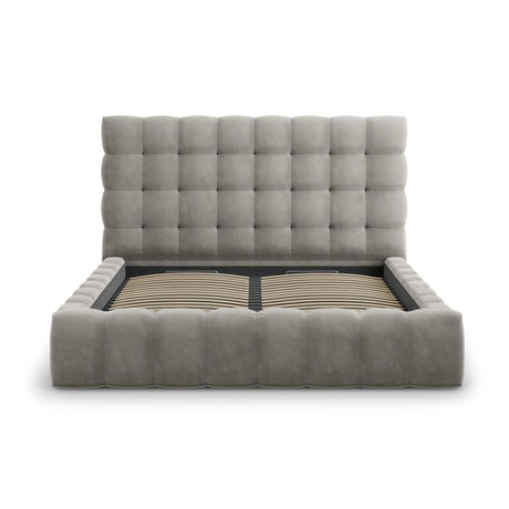 Bali Bett mit Kopfteil und Stauraum, aus Samt (Blu13) in Hellgrau, 180x200 cm von Cosmopolitan Design – Bild 5