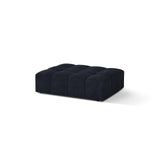 Chicago Pouf aus Chenille in Marineblau (Eden 16 Deep Blue), 102x84 cm von Cosmopolitan Design – Bild 3