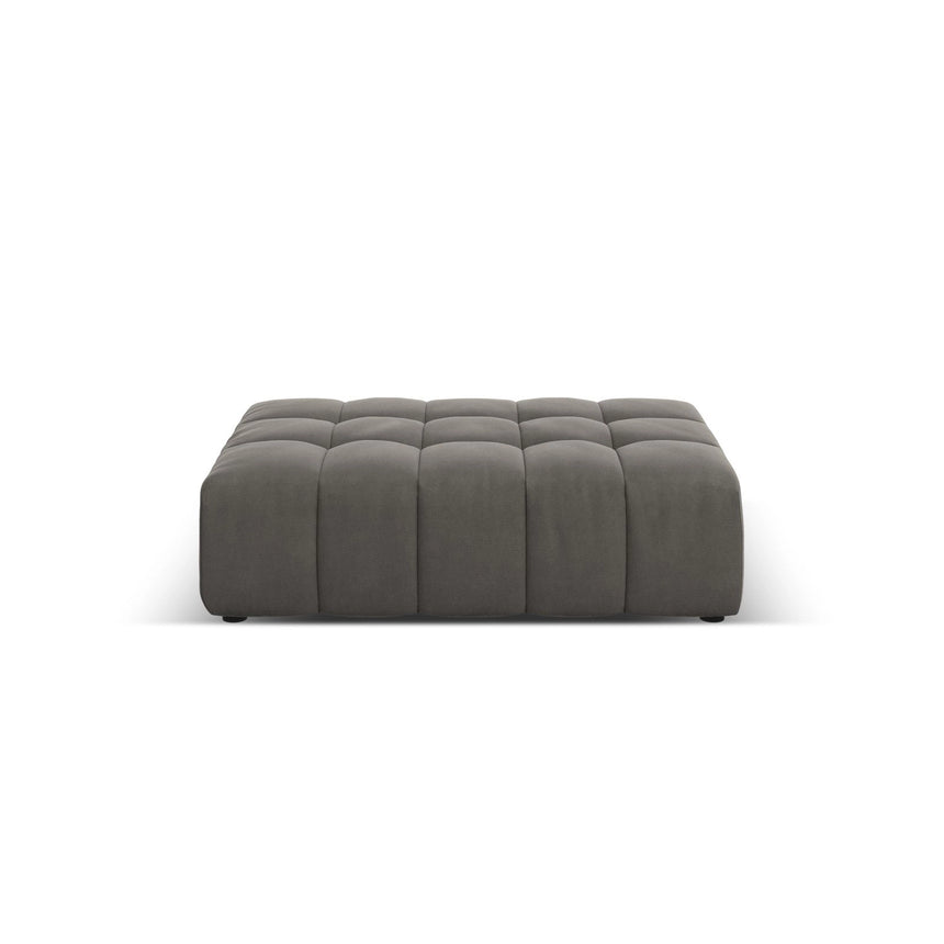 Chicago Pouf aus Samt in Hellgrau (Bluvel 13), 102x80x40 cm von Cosmopolitan Design – Bild 1