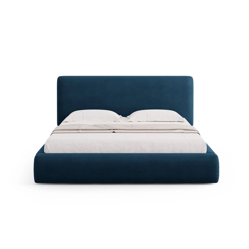 Colonel Bett mit Kopfteil und Stauraum aus Chenille in Königsblau (Rebel 12), 140x200 cm von Cosmopolitan Design – Bild 3
