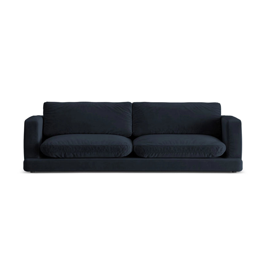 Ibiza 4-Sitzer Sofa aus Samt in Dunkelblau (Riviera 79), 240x105x86 cm von Cosmopolitan Design – Bild 1