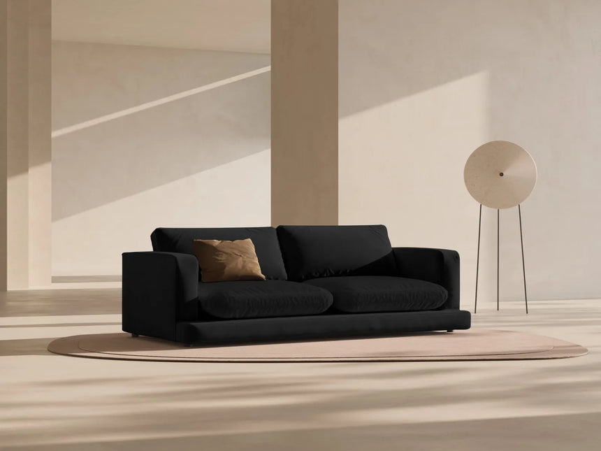 Ibiza 4-Sitzer Sofa aus Samt in Schwarz (Riviera 100), 240x105x86 cm von Cosmopolitan Design – Bild 2