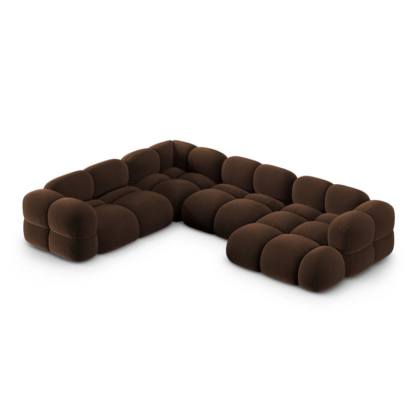 Loretto 5-Sitzer Panorama Ecksofa, Linke Seite, aus Samt in Schokolade (Vogue 6), Beine aus Schwarzes Plastik, 345x250x68 cm von Cosmopolitan Design – Bild 1