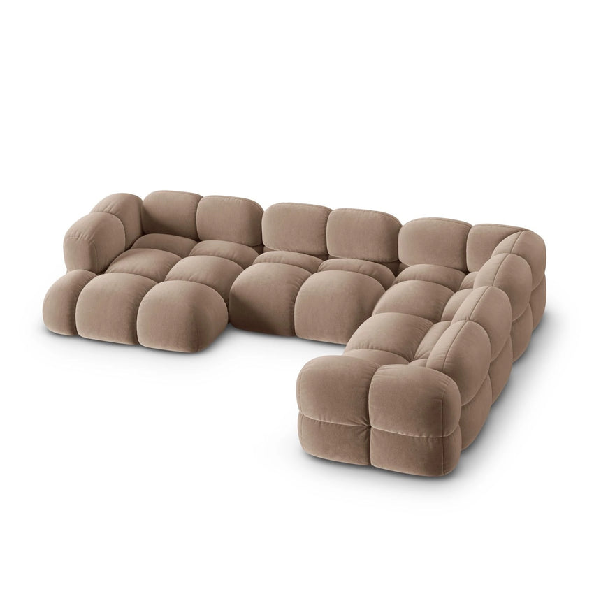 Loretto 5-Sitzer Panorama Ecksofa, Rechte Seite, aus Samt in Dunkelbeige (Vogue 3), Beine aus Schwarzes Plastik, 345x250x68 cm von Cosmopolitan Design – Bild 4