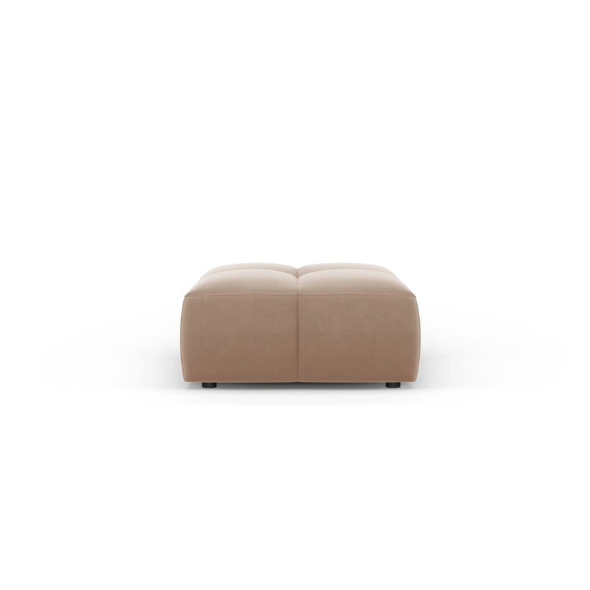 Moritz Pouf aus Samt in Beige (Bluvel 28), 64x64x38 cm von Cosmopolitan Design – Bild 2