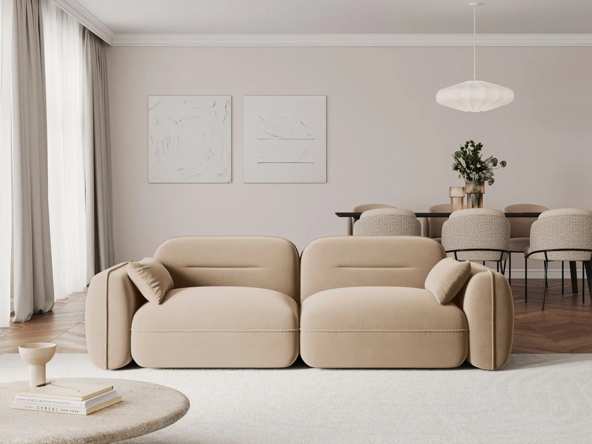 Sydney 3-Sitzer Sofa aus Samt in Sand (Casino Lion), 230x90x70 cm von Cosmopolitan Design – Bild 2