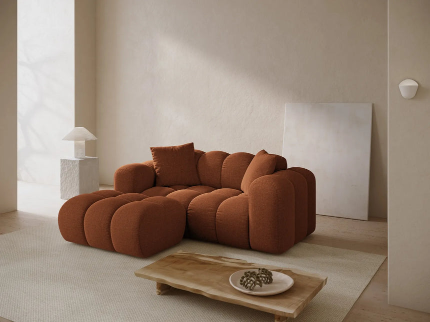 Treno 2-Sitzer Ecksofa, Linke Seite, aus Chenille in Ziegel (Eden 10 Terra), 180x164 cm von Cosmopolitan Design – Bild 2