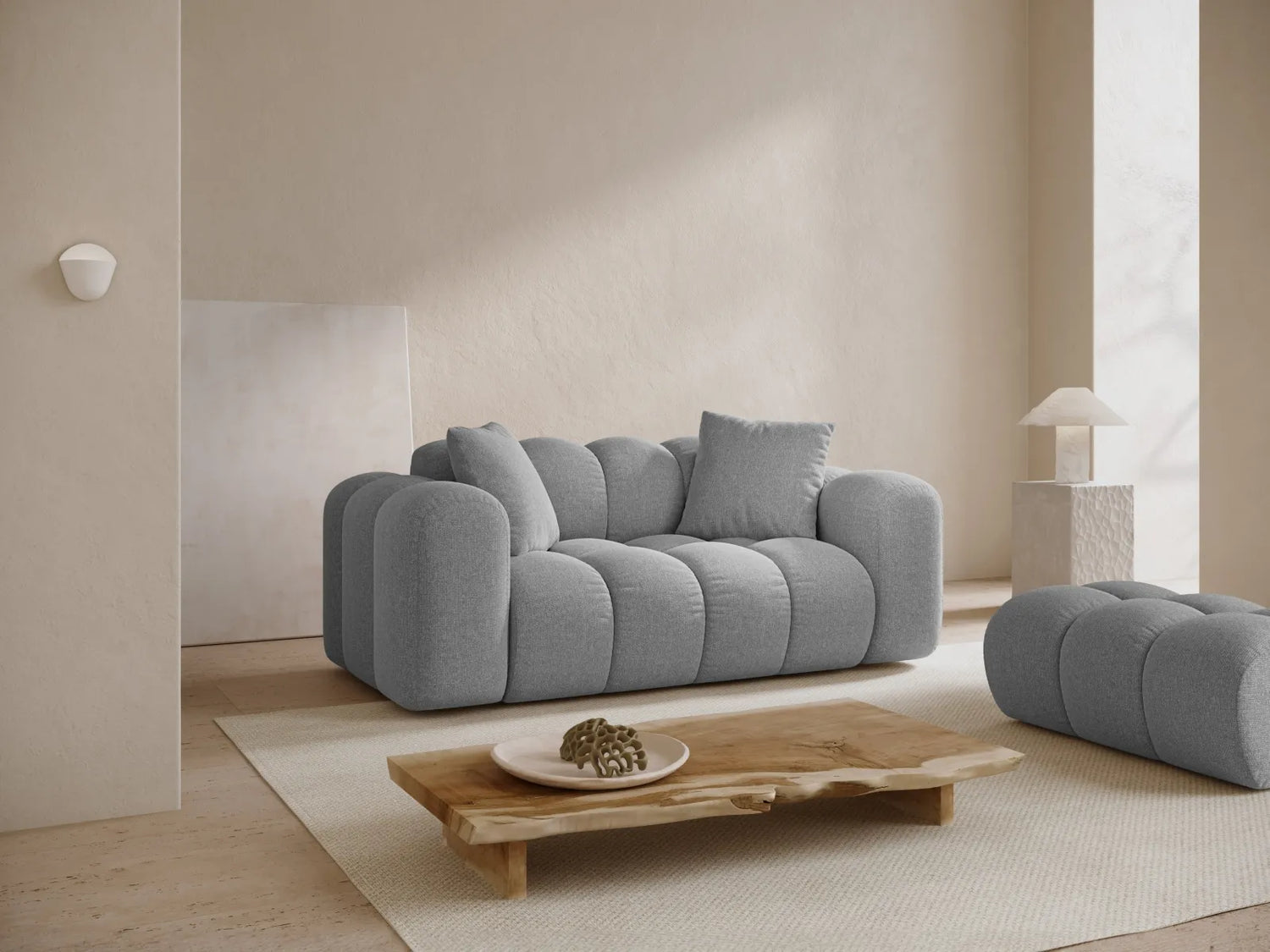Treno 2-Sitzer Sofa aus Chenille in Hellgrau (Eden 18 Grey), 180x94 cm von Cosmopolitan Design – Bild 2