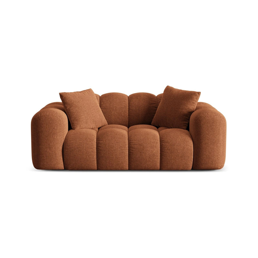 Treno 2-Sitzer Sofa aus Chenille in Ziegel (Eden 10 Terra), 180x94 cm von Cosmopolitan Design – Bild 1