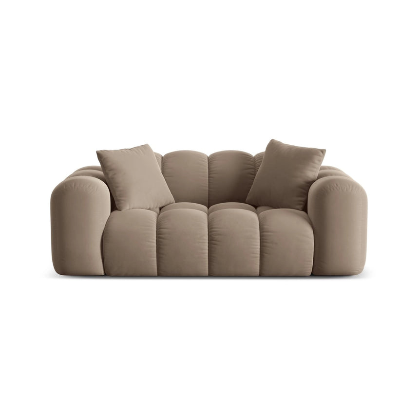 Treno 2-Sitzer Sofa aus Samt in Cappuccino (Bluvel 40), 180x94 cm von Cosmopolitan Design – Bild 1