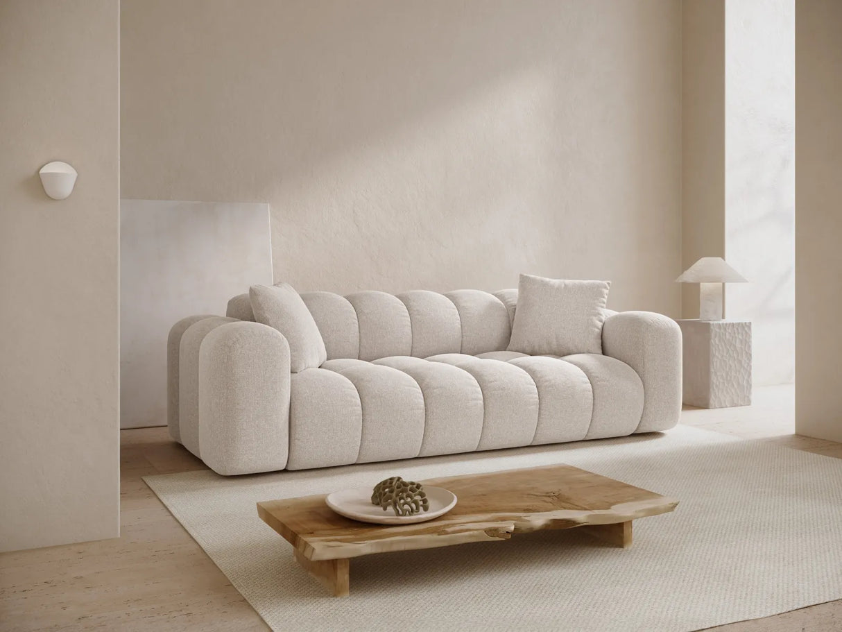 Treno 4-Sitzer Sofa aus Samt oder Chenille, 240x94x70 cm von Cosmopolitan Design – Bild 2