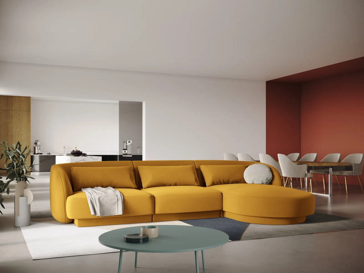 Tulum 4-Sitzer Ecksofa, Rechte Seite, aus Samt in Gelb (Bluvel 68), 255x156x70 cm von Cosmopolitan Design – Bild 2