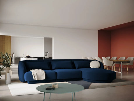 Tulum 4-Sitzer Ecksofa, Rechte Seite, aus Samt in Königsblau (Bluvel 86), 255x156x70 cm von Cosmopolitan Design – Bild 2