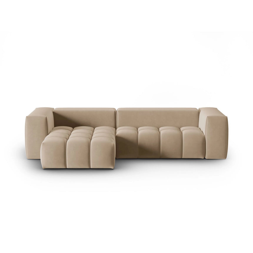 Verona 3-Sitzer Ecksofa, Linke Seite, aus Samt in Sand (Casino Lion), 260x145 cm von Cosmopolitan Design – Bild 1