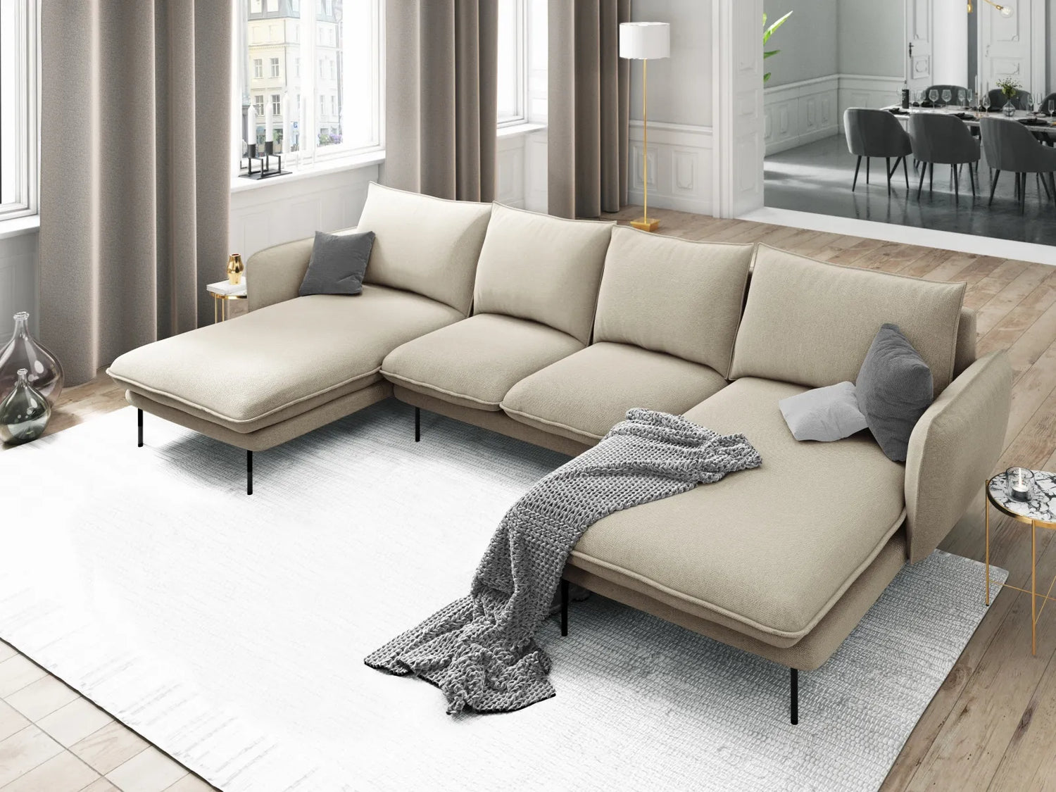 Vienna 6-Sitzer Panorama Sofa aus Strukturierter Stoff in Beige (Positano 8), Beine in Schwarzes Metall, 350x170x95 cm von Cosmopolitan Design – Bild 2
