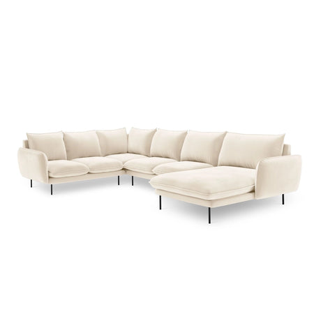 Vienna 7-Sitzer Panorama Ecksofa, Linke Seite, aus Samt in Hellbeige (Bluvel 22), Beine aus Schwarzes Metall, 330x235x95 cm von Cosmopolitan Design – Bild 4