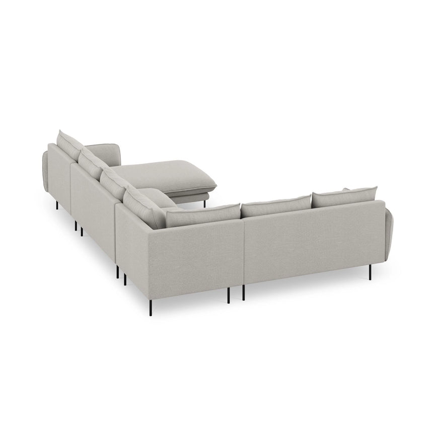 Vienna 7-Sitzer Panorama Ecksofa, Linke Seite, aus Strukturierter Stoff in Hellgrau (Asgard 27/ Positano 83), Beine aus Schwarzes Metall, 330x235x95 cm von Cosmopolitan Design – Bild 6