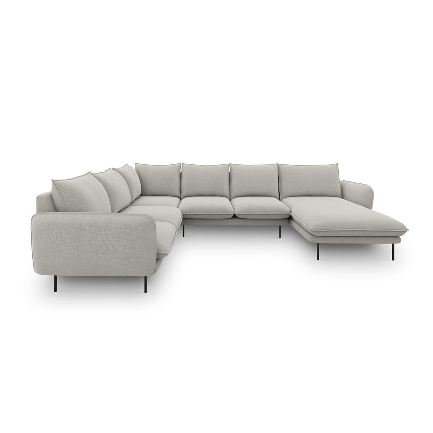 Vienna 7-Sitzer Panorama Ecksofa, Linke Seite, aus Strukturierter Stoff in Hellgrau (Asgard 27/ Positano 83), Beine aus Schwarzes Metall, 330x235x95 cm von Cosmopolitan Design – Bild 4