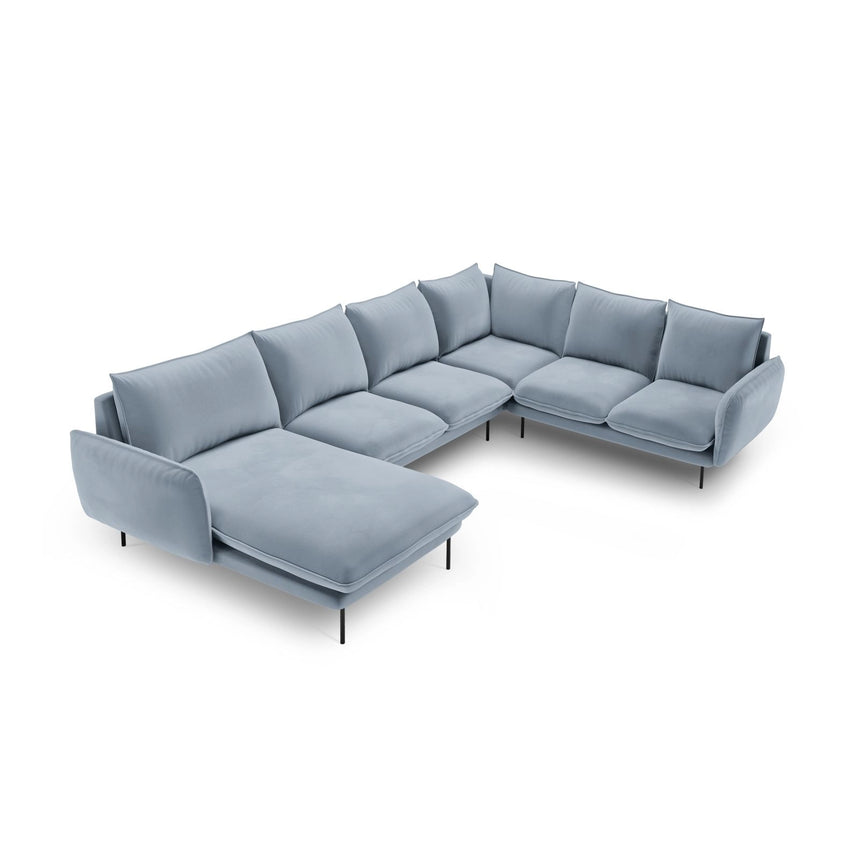 Vienna 7-Sitzer Panorama Ecksofa, Rechte Seite, aus Samt in Hellblau (Bluvel 06), Beine aus Schwarzes Metall, 330x235x95 cm von Cosmopolitan Design – Bild 1
