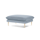 Vienna Pouf aus Samt in Hellblau (Bluvel 06), 93x73x43 cm von Cosmopolitan Design – Bild 1