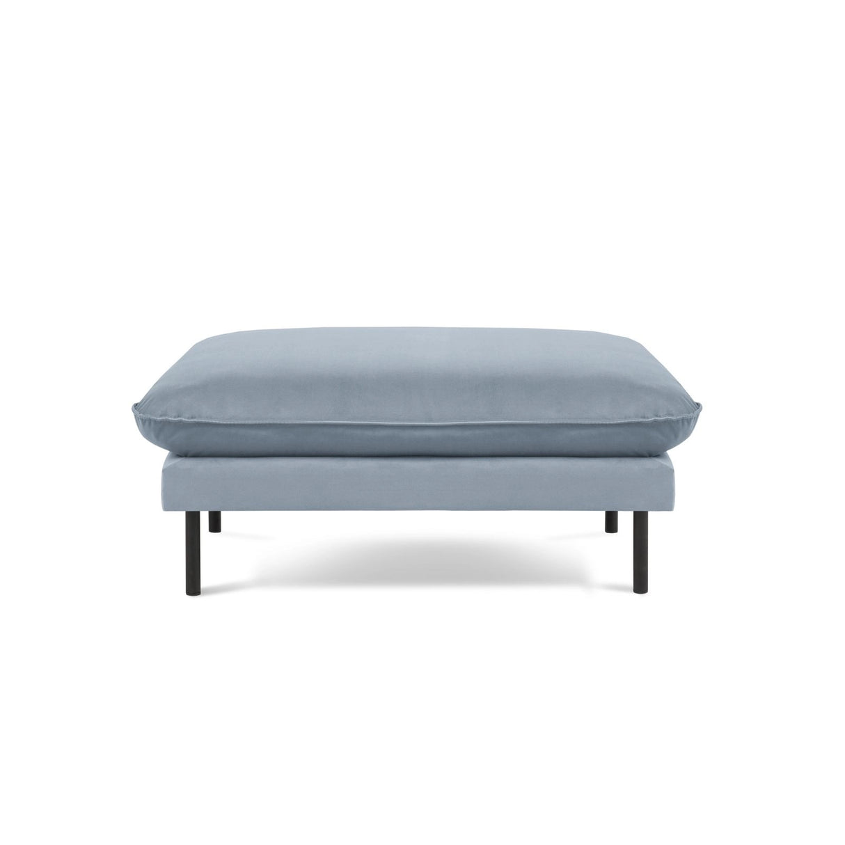Vienna Pouf aus Samt in Hellblau (Bluvel 06), 93x73x43 cm von Cosmopolitan Design – Bild 3