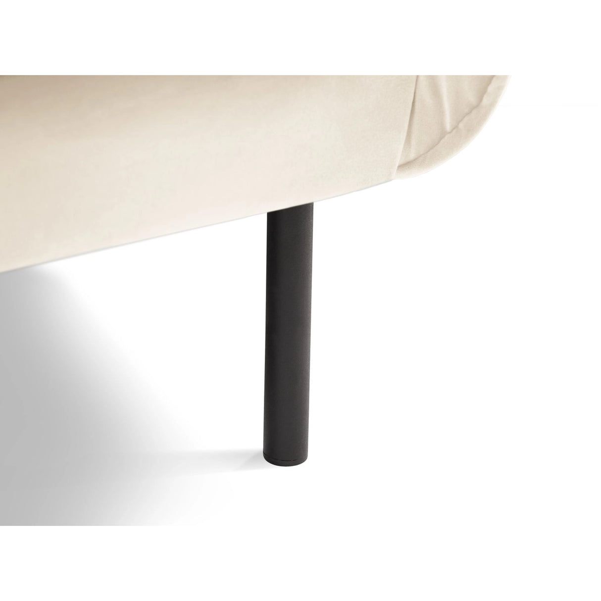 Vienna Sessel aus Samt in Hellbeige (Bluvel 22), 97x94x95 cm von Cosmopolitan Design – Bild 5