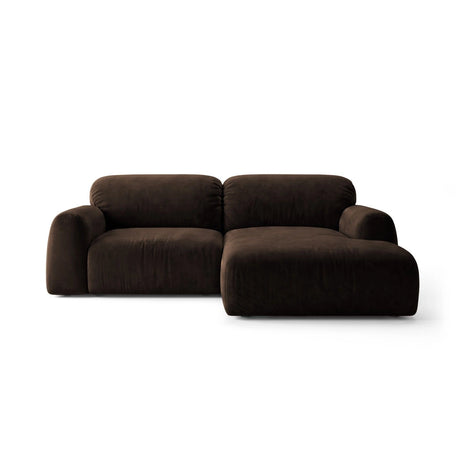 Livorno 3-Sitzer Ecksofa rechts aus Samt in Dunkelbraun (Bluvel 48), 240x158 cm von Ferrani Interiors – Bild 1