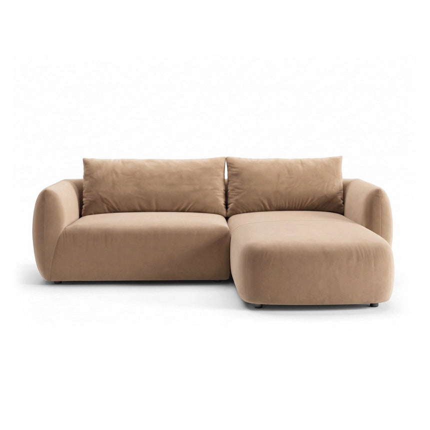Moso 3-Sitzer Ecksofa rechts aus Samt in Beige (Bluvel 28), 208x155 cm von Ferrani Interiors – Bild 1