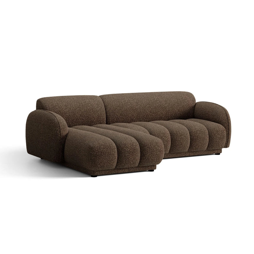 Treviso 3-Sitzer Ecksofa links aus Bouclé in Braun (Miles Chocolate), 244x148 cm von Ferrani Interiors – Bild 4