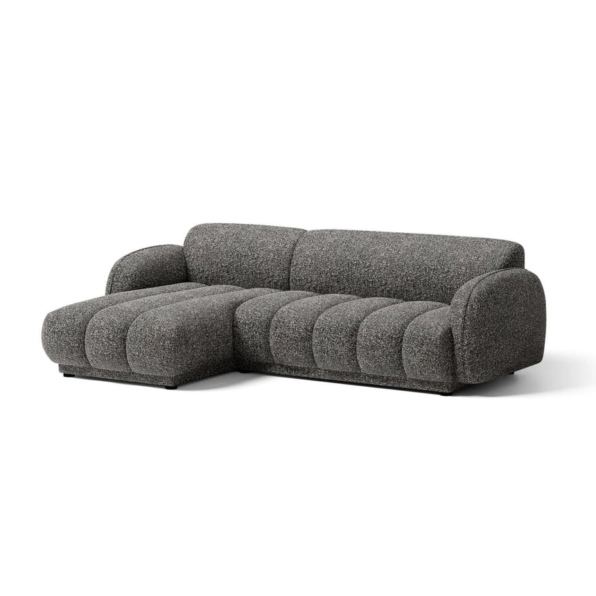 Treviso 3-Sitzer Ecksofa links aus Bouclé in Dunkelgrau meliert (Miles Charcoal), 244x148 cm von Ferrani Interiors – Bild 3
