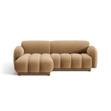 Treviso 3-Sitzer Ecksofa links aus Samt in Mandelbeige (Casino Lion), 216x148 cm von Ferrani Interiors – Bild 1