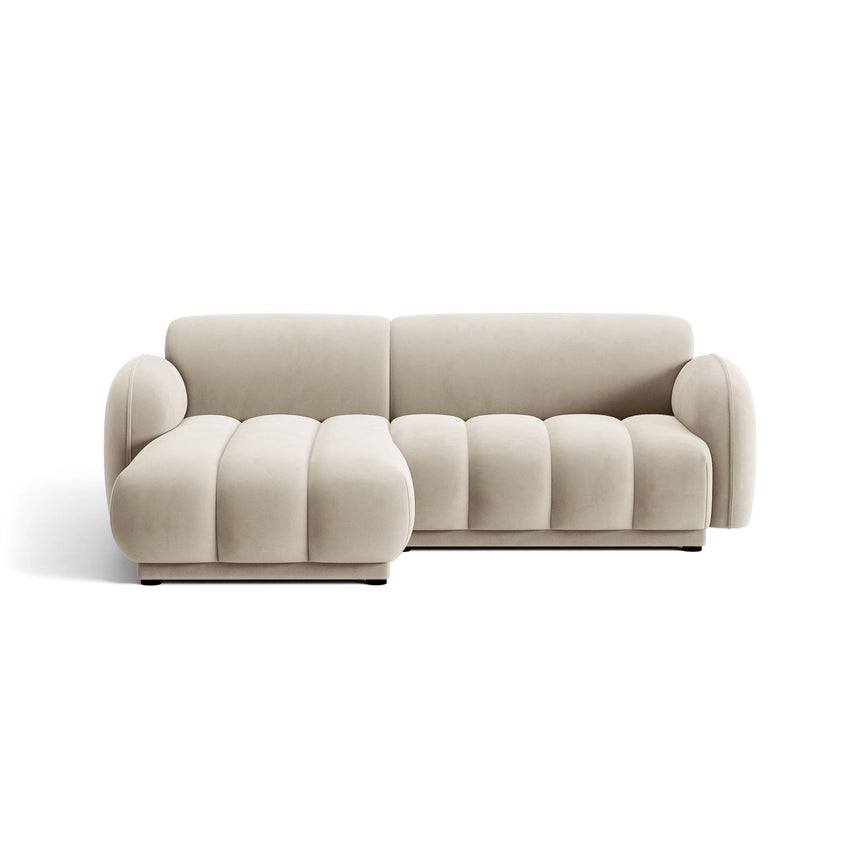 Treviso 3-Sitzer Ecksofa links aus Samt oder Boucle, 216x148 cm von Ferrani Interiors – Bild 1