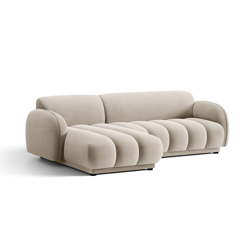 Treviso 3-Sitzer Ecksofa links aus Samt oder Boucle, 244x148 cm von Ferrani Interiors – Bild 4