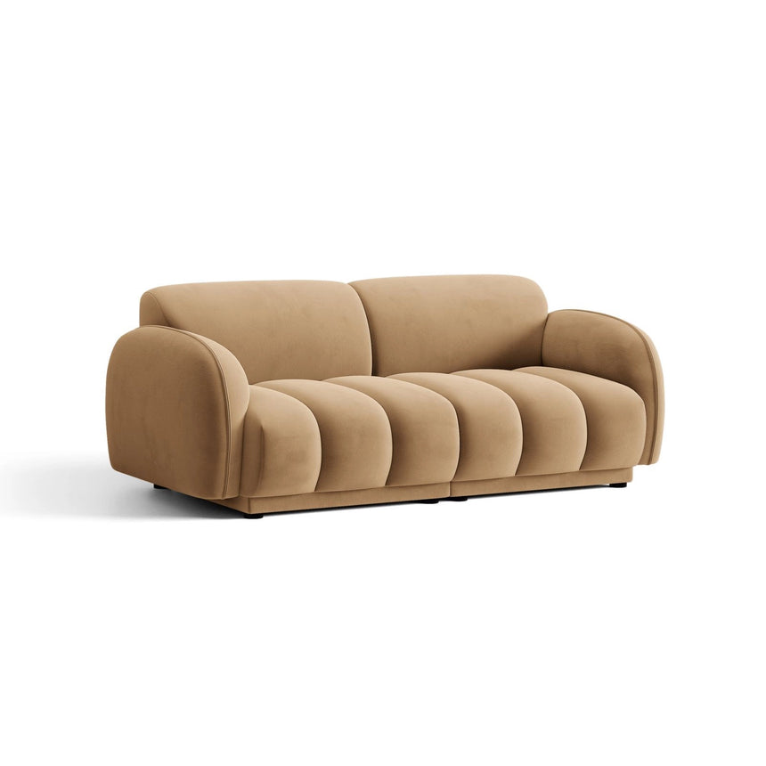 Treviso 3-Sitzer Sofa aus Samt in Mandelbeige (Casino Lion), 196x88 cm von Ferrani Interiors – Bild 3