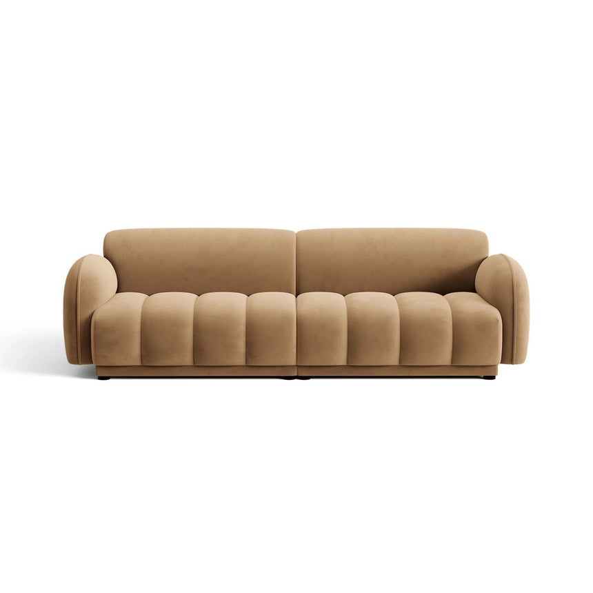 Treviso 4-Sitzer Sofa aus Samt in Mandelbeige (Casino Lion), 244x88 cm von Ferrani Interiors – Bild 1