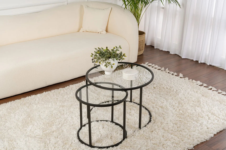 2er-Set Couchtisch Aurum aus gehärtetem Glas und Metall in Schwarz und Transparent 60Ø von Hanah Home – Bild 1