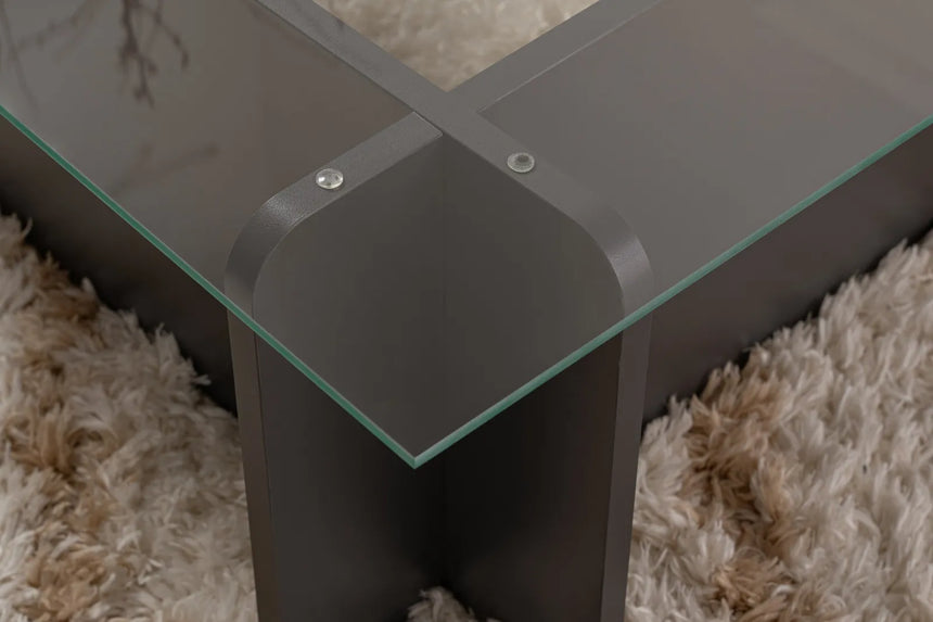 Couchtisch Flavio aus melaminbeschichteten Holz und gehärtetem Glas in Anthrazit, 105×65×30 cm von Hanah Home – Bild 4