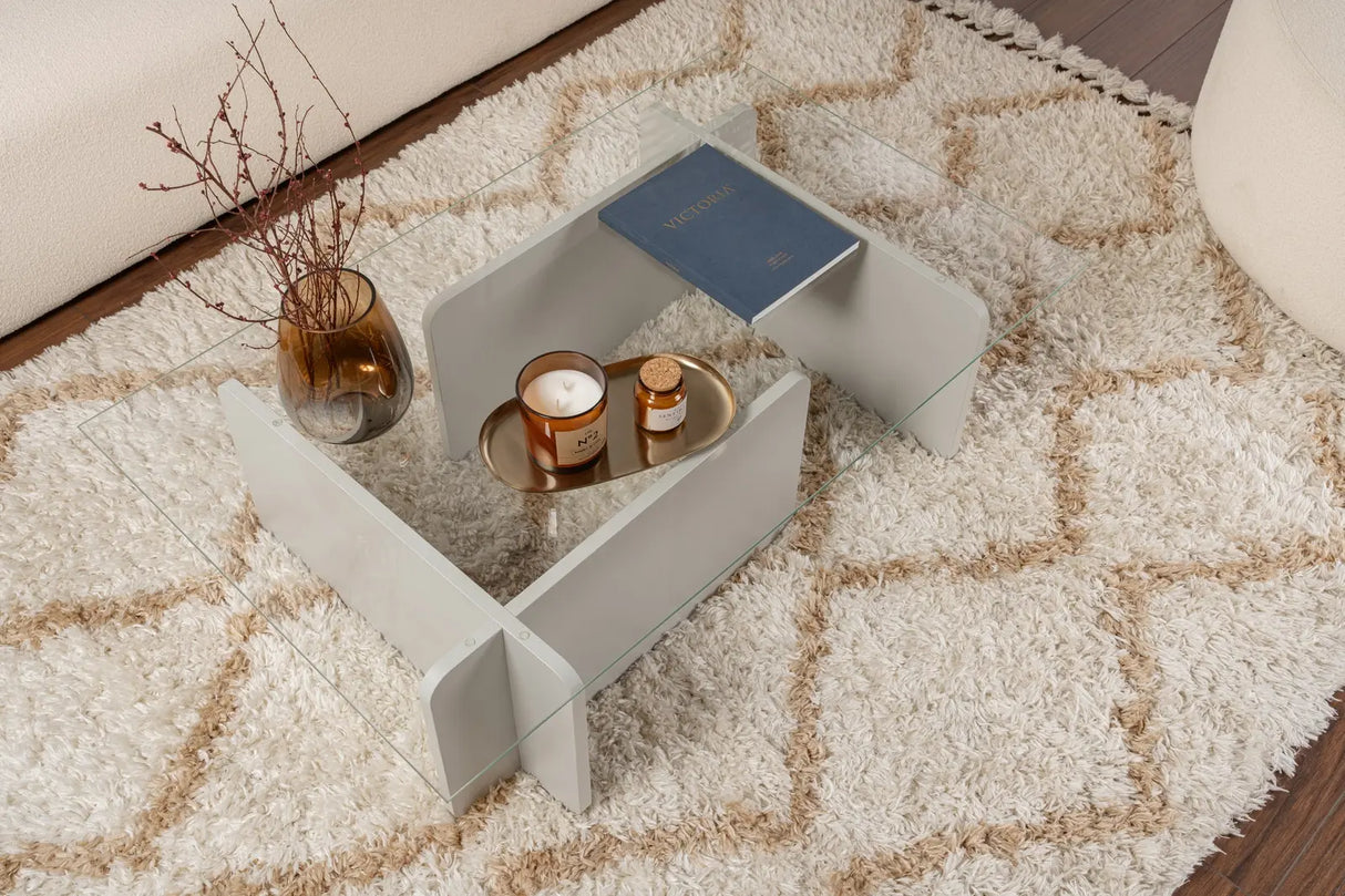 Couchtisch Flavio aus melaminbeschichteten Holz und gehärtetem Glas in Grau, 105×65×30 cm von Hanah Home – Bild 2