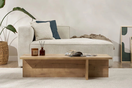 Couchtisch Harbor aus melaminbeschichteter Spanplatte in Saphir-Eiche, 120×45×30 cm von Hanah Home – Bild 1